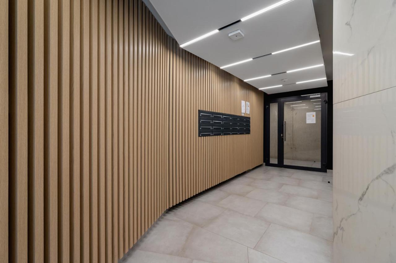 Deluxe Studio Cracow Arianska By Noclegi Renters Kraków Exteriör bild