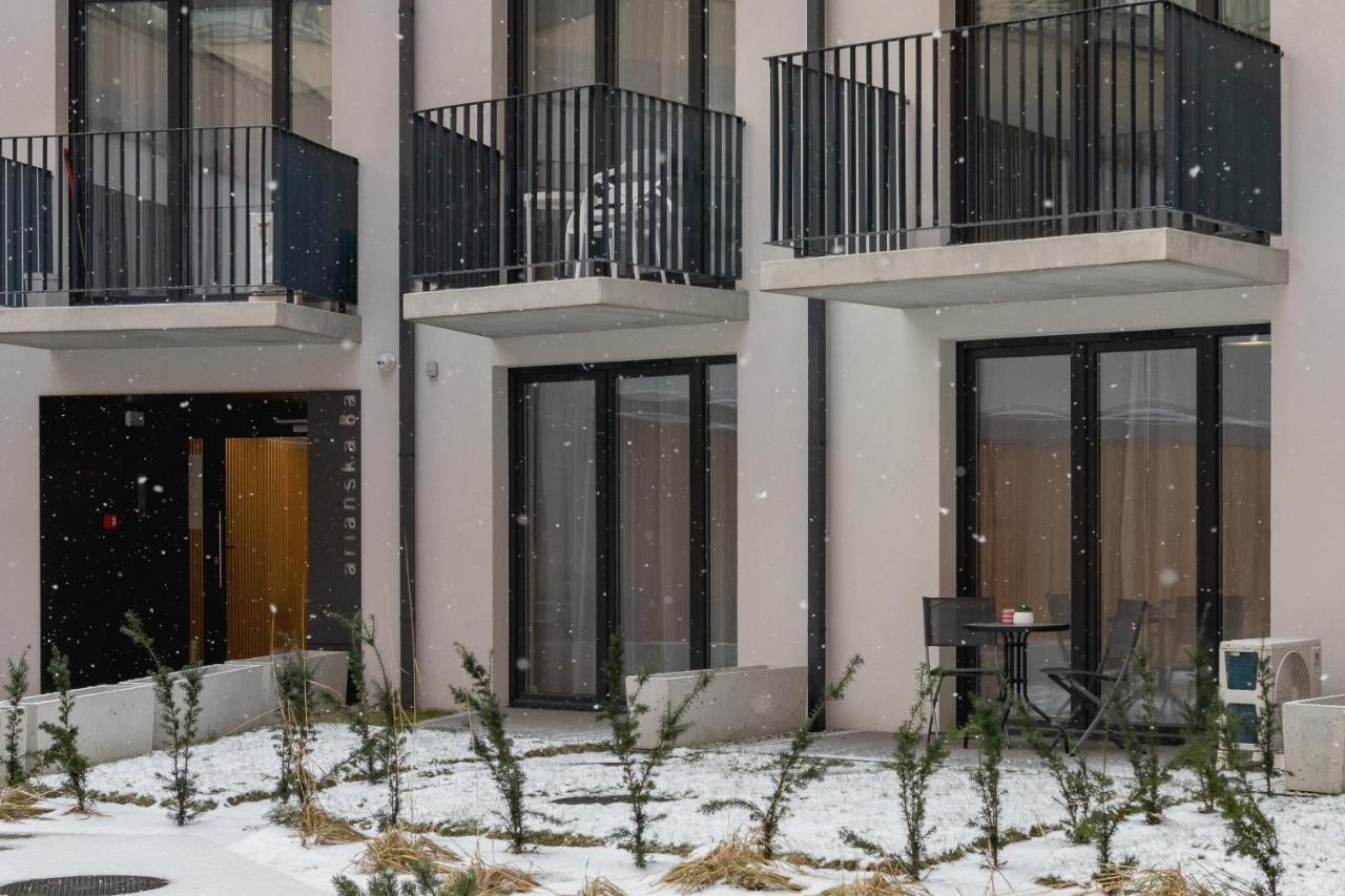 Deluxe Studio Cracow Arianska By Noclegi Renters Kraków Exteriör bild